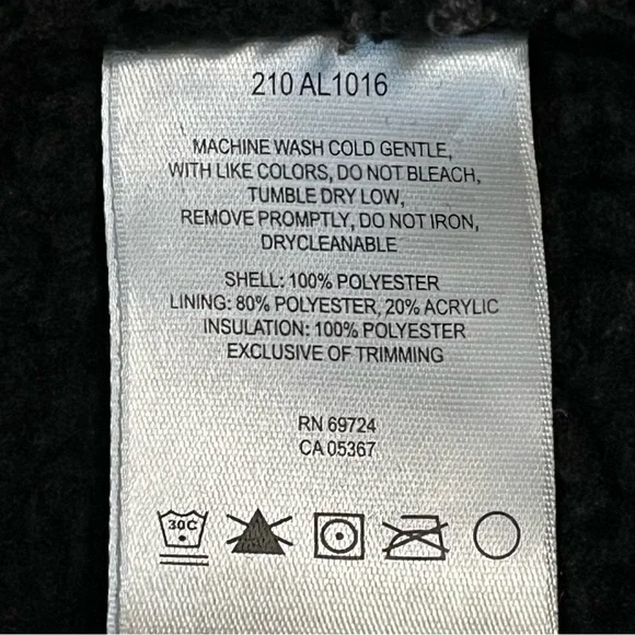 Columbia Women’s Black Sherpa Lined Full Zip Quilted Vest Front Zip pockets Sz L - Picture 4 of 9